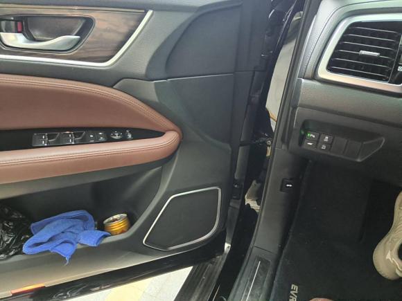 [上海·沪D] 二手本田本田UR-V2017款 370TURBO 四驱尊享版 国V