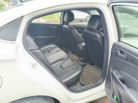 [西安·陕A] 二手奇瑞艾瑞泽52016款 1.5L CVT领潮版