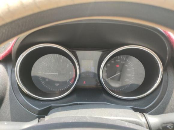 [成都·川T] 二手北汽幻速北汽幻速S32016款 1.5L 手动舒适型 国IV