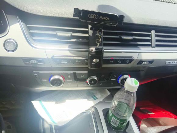 [深圳·粤S] 二手奥迪奥迪Q72016款 45 TFSI 技术型