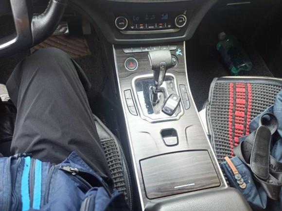 [苏州·苏E] 二手陆风陆风X72015款 2.0T 全景尊贵版