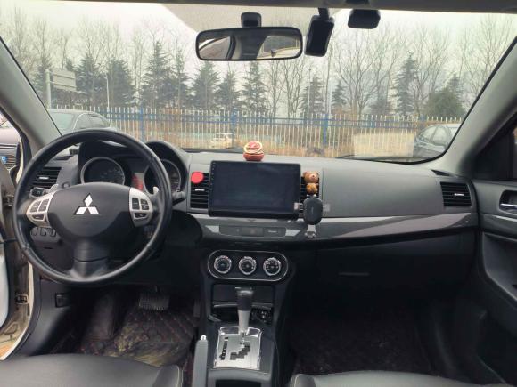 [青岛·鲁B] 二手三菱翼神2011款 致尚版 1.8L CVT限量款