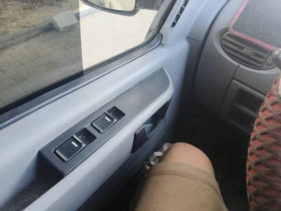 [嘉兴·浙F] 二手上汽大通MAXUS新途V802019款 2.5T经典款AMT傲运通长轴中顶7座