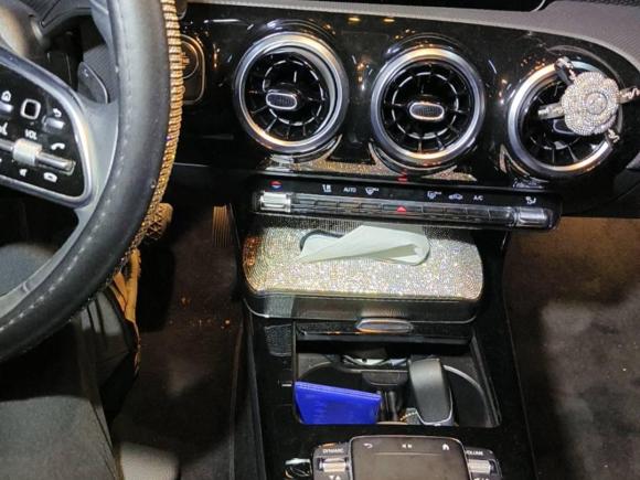 [深圳·粤B] 二手奔驰奔驰A级2020款 改款 A 200 L 运动轿车动感型