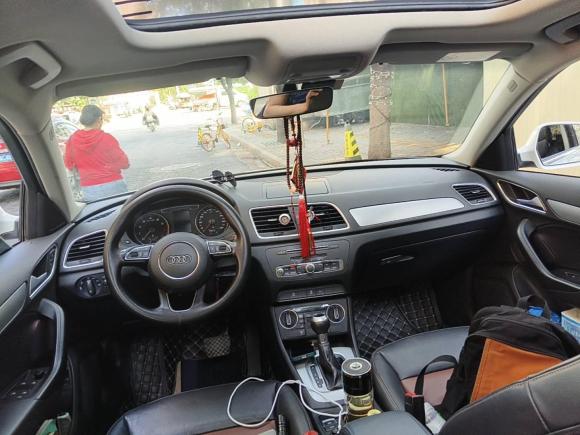 [武汉·鄂A] 二手奥迪奥迪Q32018款 30周年年型 30 TFSI 时尚型