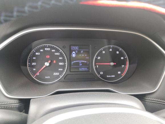 [义乌·浙G] 二手荣威荣威RX32018款 1.6L 手动精英版