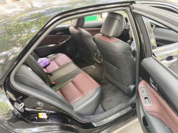 [上海·沪B] 二手丰田皇冠2018款 2.0T 运动版