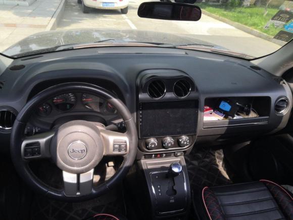 [无锡·苏B] 二手Jeep自由客2012款 2.4 运动版