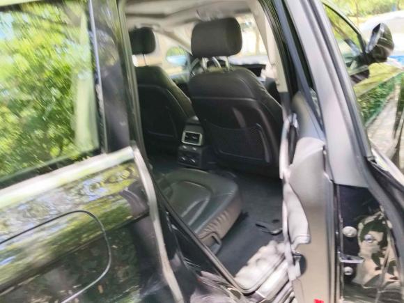 [上海·沪L] 二手奥迪奥迪Q72011款 3.0 TFSI 技术型(200kW)