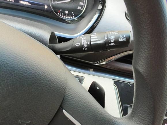 [深圳·粤B] 二手别克别克GL82020款 陆上公务舱 652T 舒适型