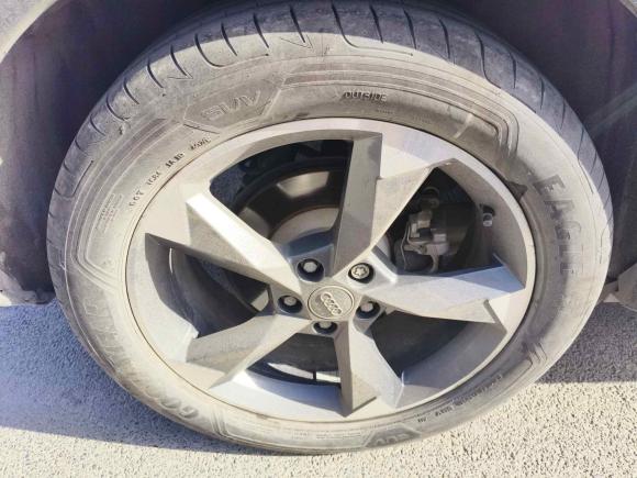 [济南·鲁A] 二手奥迪奥迪Q32020款 35 TFSI 时尚动感型