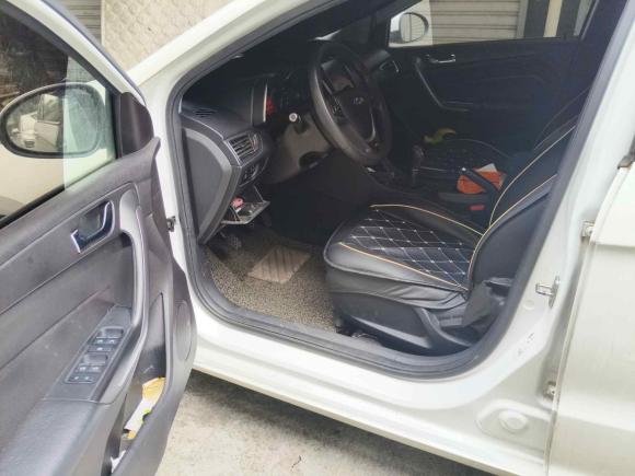 [温州·鄂C] 二手奇瑞艾瑞泽52016款 1.5L 手动领尚版