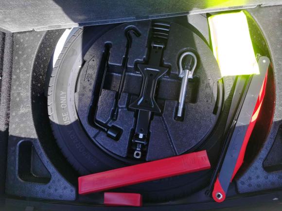 [杭州·浙E] 二手奔腾奔腾B702022款 第三代 1.5T 自动乐享型