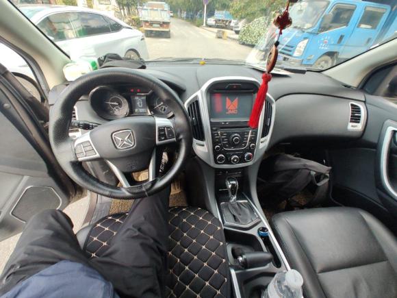 [深圳·粤B] 二手江铃驭胜S3502013款 2.4T 自动两驱柴油豪华版5座