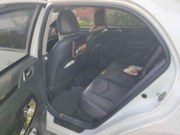 [武汉·粤B] 二手比亚迪比亚迪e52016款 300 豪华型