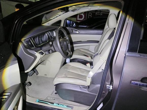 [上海·沪A] 二手别克别克GL82013款 3.0L XT豪华商务旗舰版