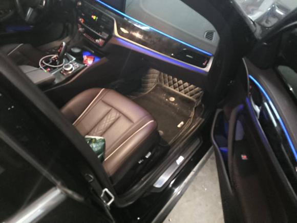 [无锡·苏B] 二手宝马宝马5系2022款 530Li 领先型 M运动套装