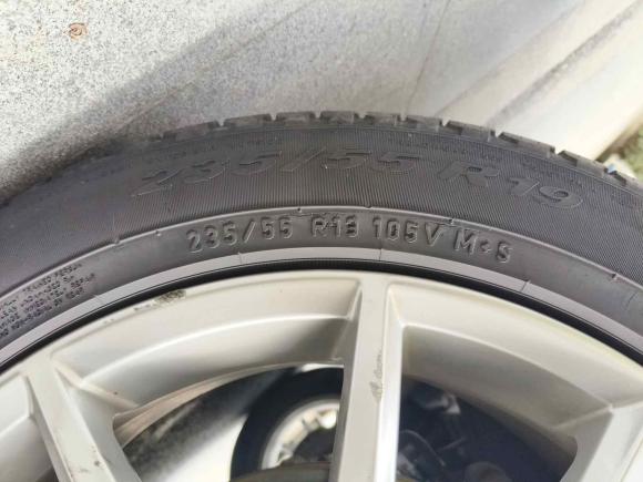 [苏州·苏E] 二手阿尔法·罗密欧Stelvio斯坦维2017款 2.0T 200HP 豪华版