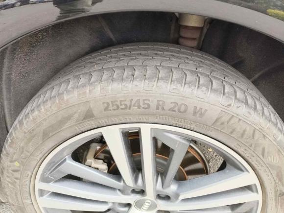 [广州·粤A] 二手奥迪奥迪Q5L2020款 改款 40 TFSI 荣享时尚型