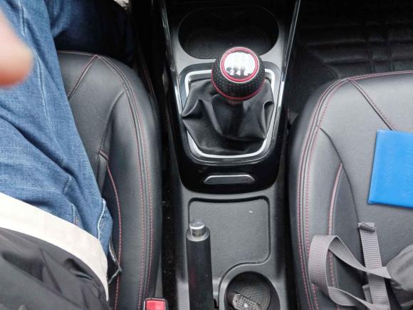 [南京·苏A] 二手中华中华V32016款 1.5L 手动智能型