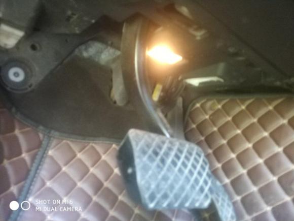 [台州·浙J] 二手大众途锐2011款 3.0TSI 标配型