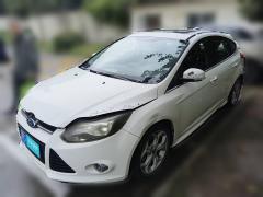 [上海·沪C] 福特福克斯2012款 两厢 2.0L 自动豪华运动型