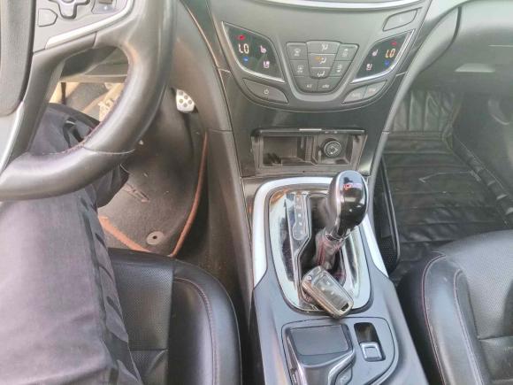 [青岛·鲁B] 二手别克君威2014款 GS 2.0T 纵情运动版