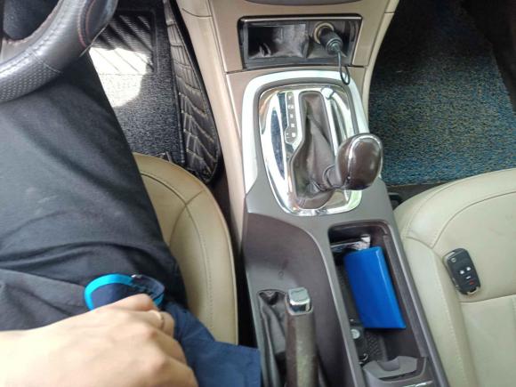 [无锡·苏B] 二手别克君威2012款 2.0L 豪华版