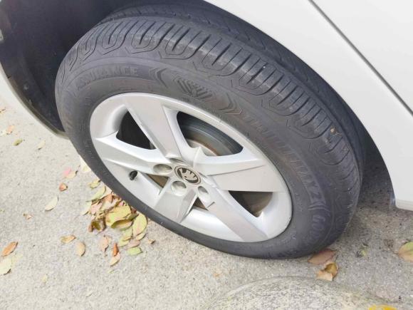 [南京·苏L] 二手斯柯达晶锐2017款 1.4L 自动车享版