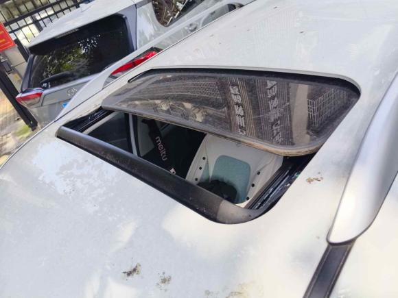 [武汉·豫A] 二手名爵名爵3SW2015款 1.5L AMT精英型