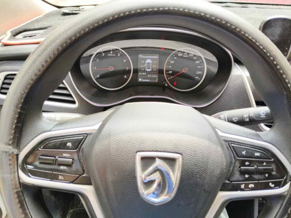 [无锡·苏B] 二手宝骏宝骏7302019款 1.5L 手动时尚型 7座 国V