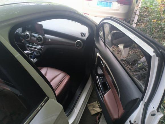 [杭州·赣G] 二手北京汽车绅宝D502018款 1.5L CVT尊贵智驾版