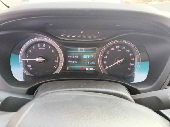 [上海·苏E] 二手别克别克GL62018款 18T 6座尊贵型