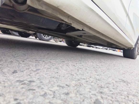 [上海·沪C] 二手雪铁龙雪铁龙C4L2015款 1.2T 手动豪华版