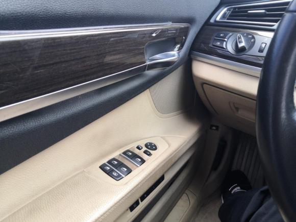 [上海·沪L] 二手宝马宝马7系2011款 730Li典雅型