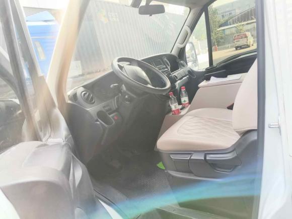 [佛山·鲁B] 二手依维柯依维柯欧胜2020款 2.3T 手动超瑞短轴高顶低功F1A