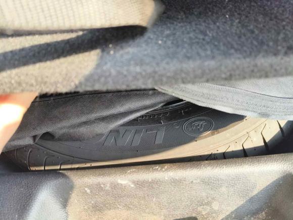 [武汉·鄂B] 二手长安长安CS152016款 1.5L 手动时尚版