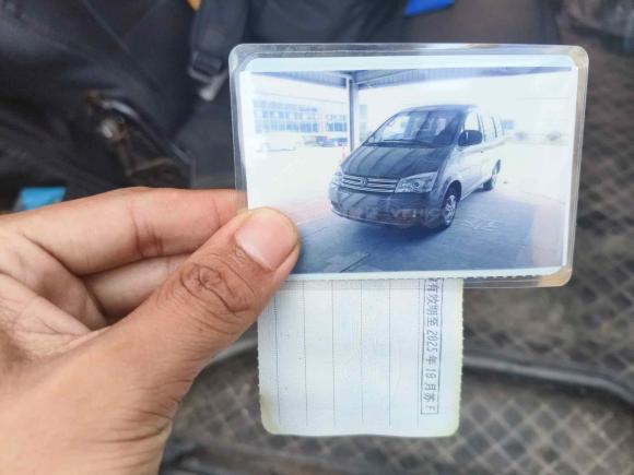 [深圳·苏F] 二手东风风行菱智2018款 M3 1.5L 5座基本型