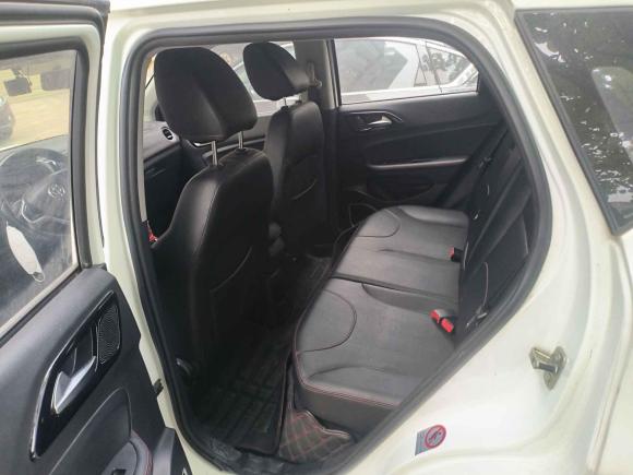 [广州·粤S] 二手中华中华V32016款 1.5T 自动旗舰型