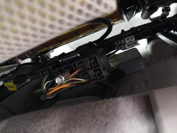 [上海·沪C] 二手沃尔沃沃尔沃S402009款 2.0L 自动智雅版