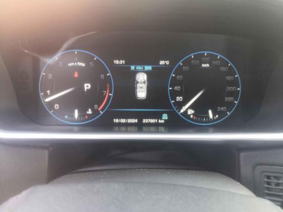 [上海·沪A] 二手路虎揽胜2013款 NA 5.0 V8 Vogue SE