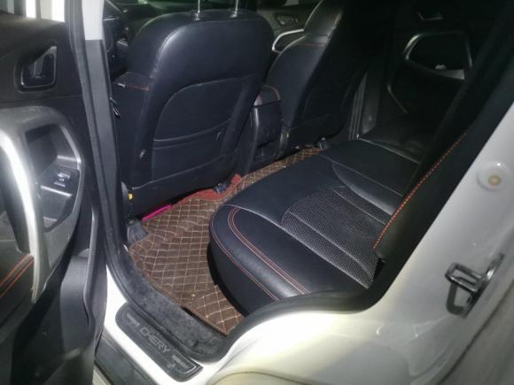 [杭州·浙A] 二手奇瑞瑞虎52016款 2.0L 手动家悦版