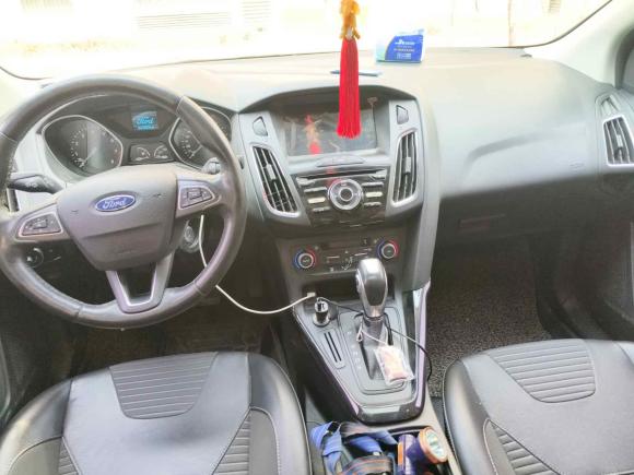 [济南·鲁A] 二手福特福克斯2017款 三厢 1.6L 自动风尚型智行版