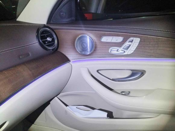 [深圳·粤B] 二手奔驰奔驰E级2020款 改款 E 300 L 时尚型