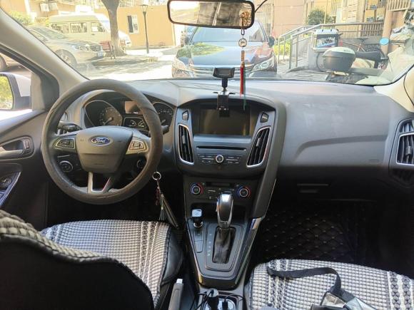 [上海·沪C] 二手福特福克斯2015款 三厢 EcoBoost 180 自动精英型