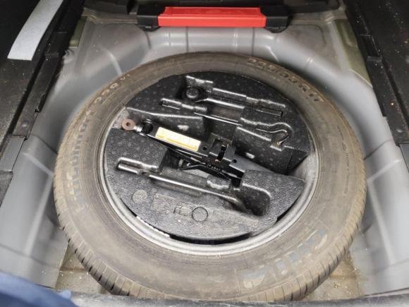 [上海·苏C] 二手众泰众泰Z7002016款 1.8T DCT尊贵型