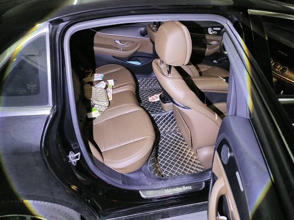 [无锡·苏B] 二手奔驰奔驰E级2021款 改款 E 300 L 运动时尚型