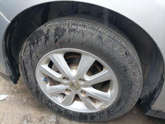 [深圳·粤B] 二手启辰启辰R502013款 1.6L 手动时尚版