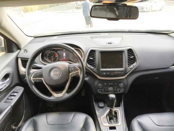 [西安·陕C] 二手Jeep自由光2016款 2.4L 优越版