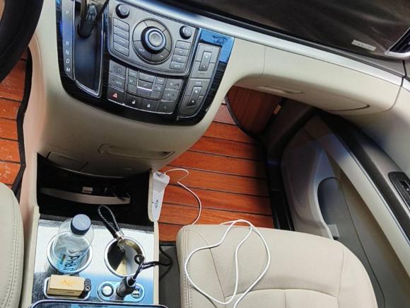 [杭州·浙A] 二手别克别克GL82011款 2.4L CT豪华商务舒适版